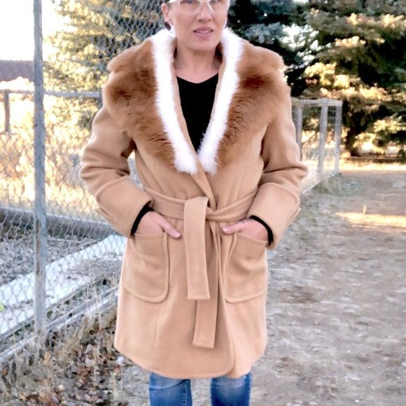 Stunning Vintage Ladies Coat Jackie Kennedy Style Faux Fox Fur Penny Lane - Picture 6 of 15
